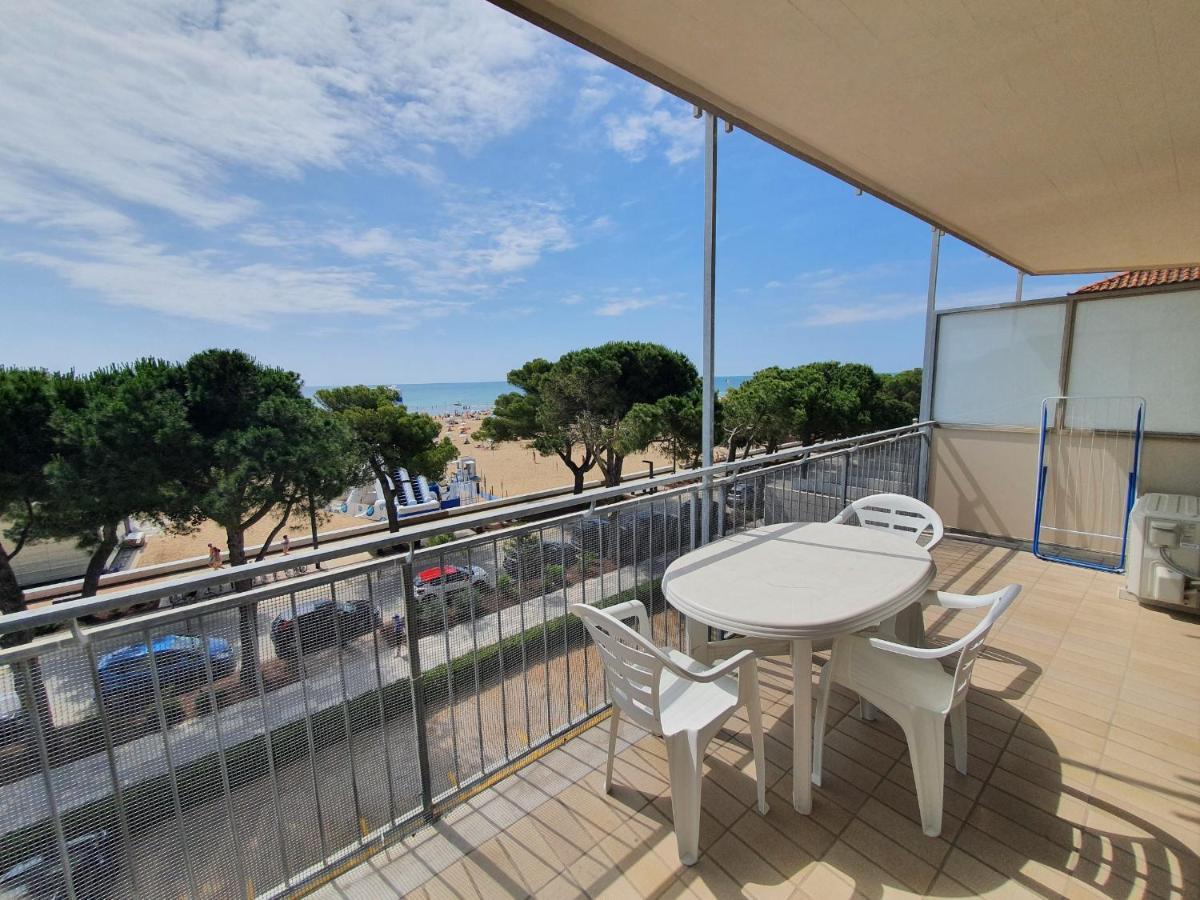 Residence La Zattera Lignano Sabbiadoro Luaran gambar
