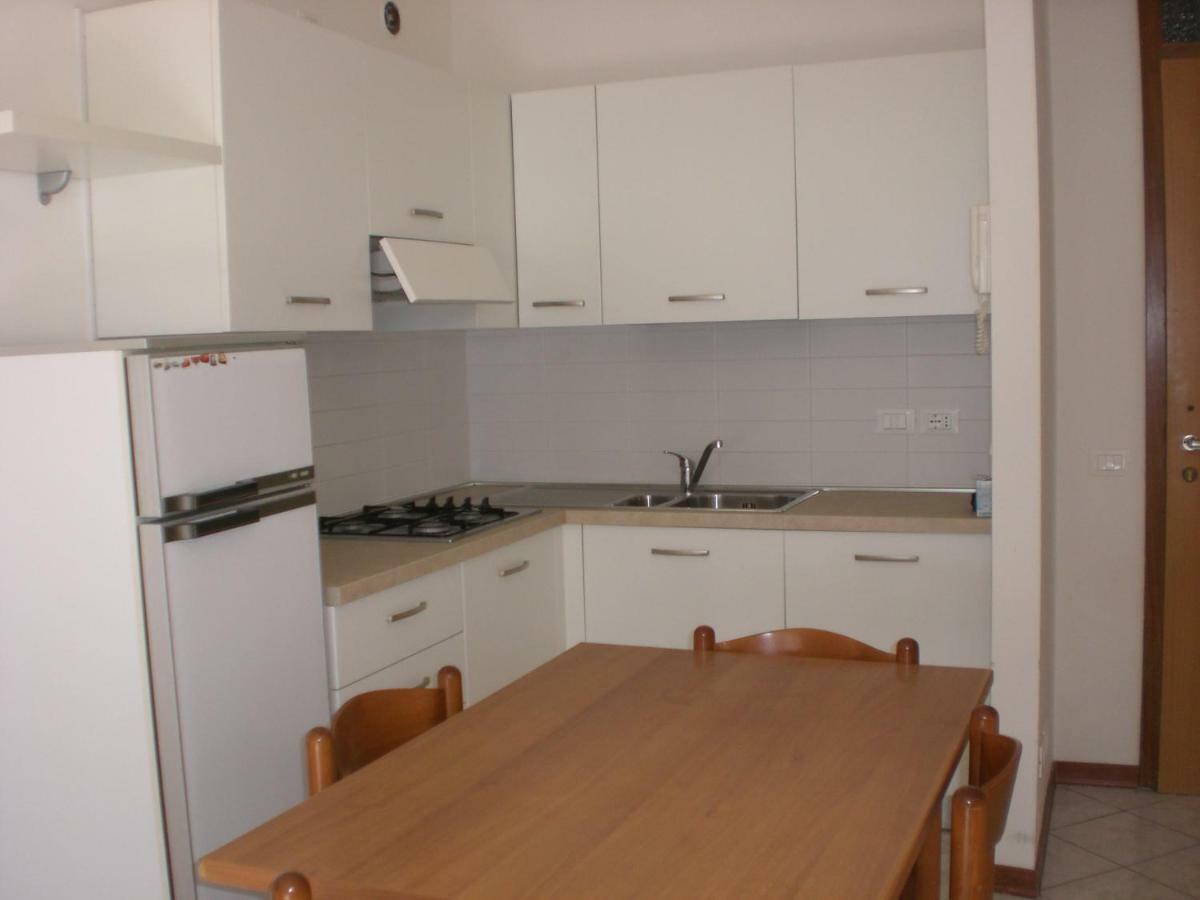 Residence La Zattera Lignano Sabbiadoro Luaran gambar